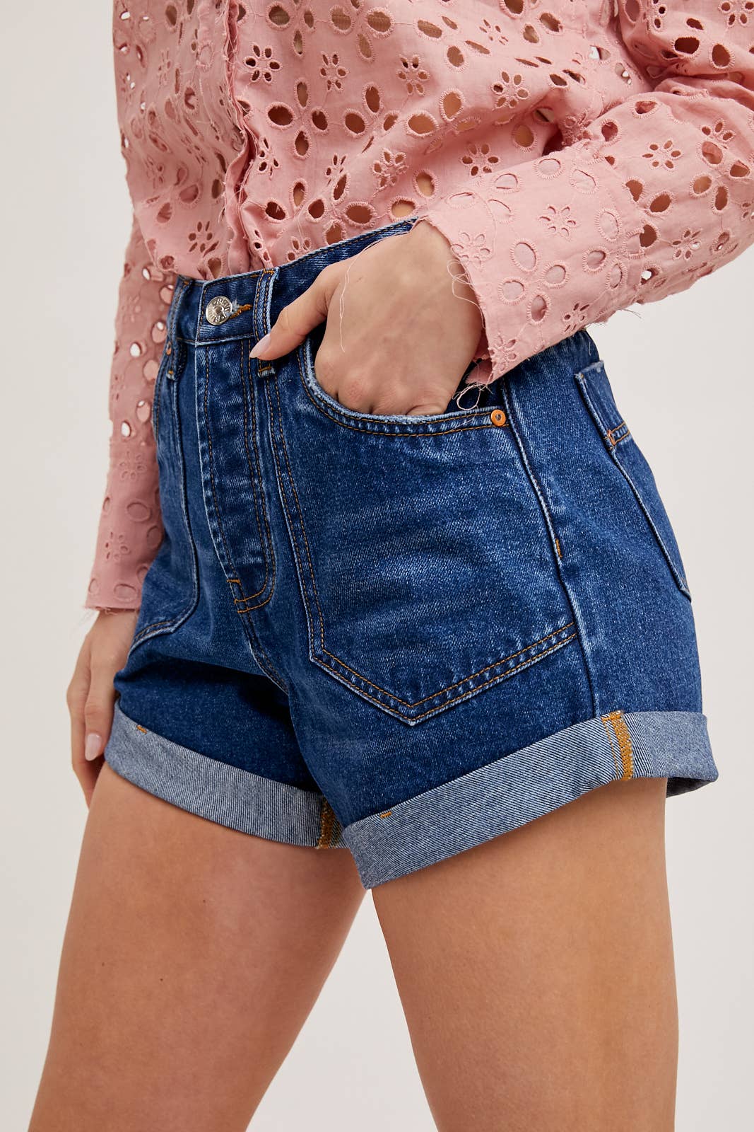 WESTERN POCKET ROLLED HEM SHORTS