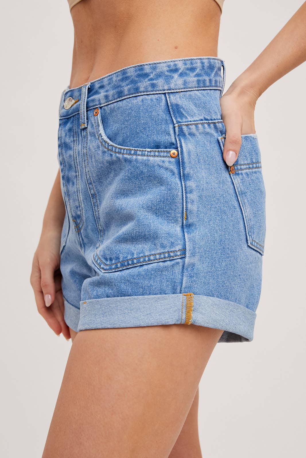 WESTERN POCKET ROLLED HEM SHORTS