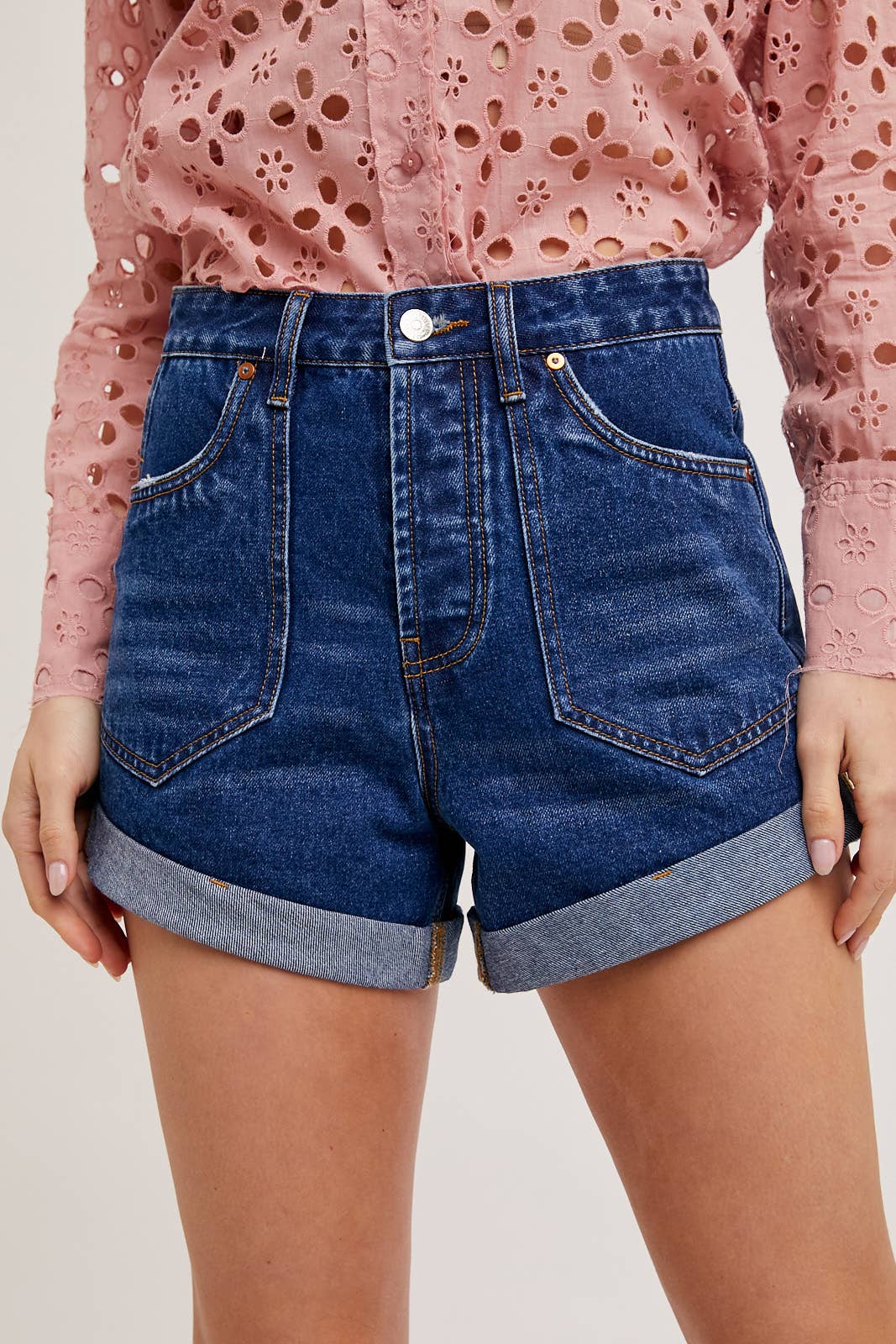 WESTERN POCKET ROLLED HEM SHORTS