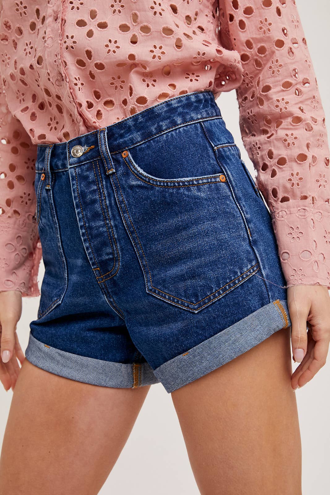 WESTERN POCKET ROLLED HEM SHORTS