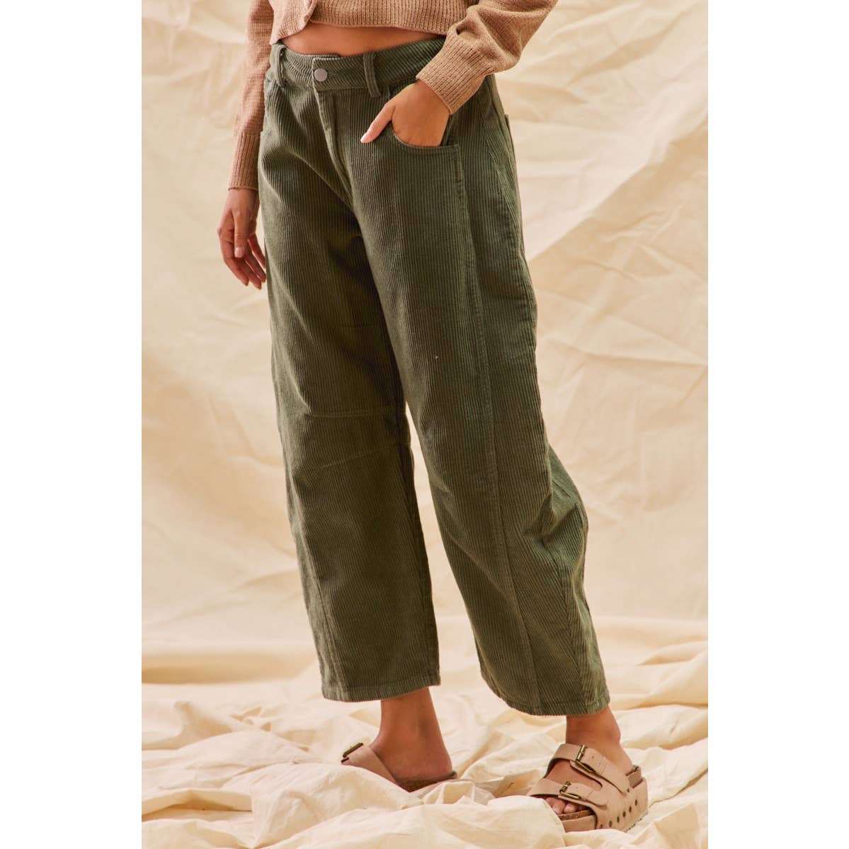 Mid Rise Corduroy Barrel Pants Olive