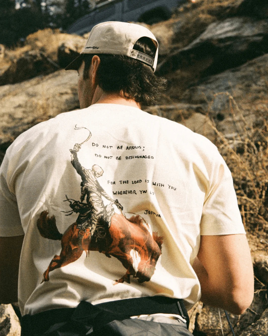 Joshua 1:9 T Shirt