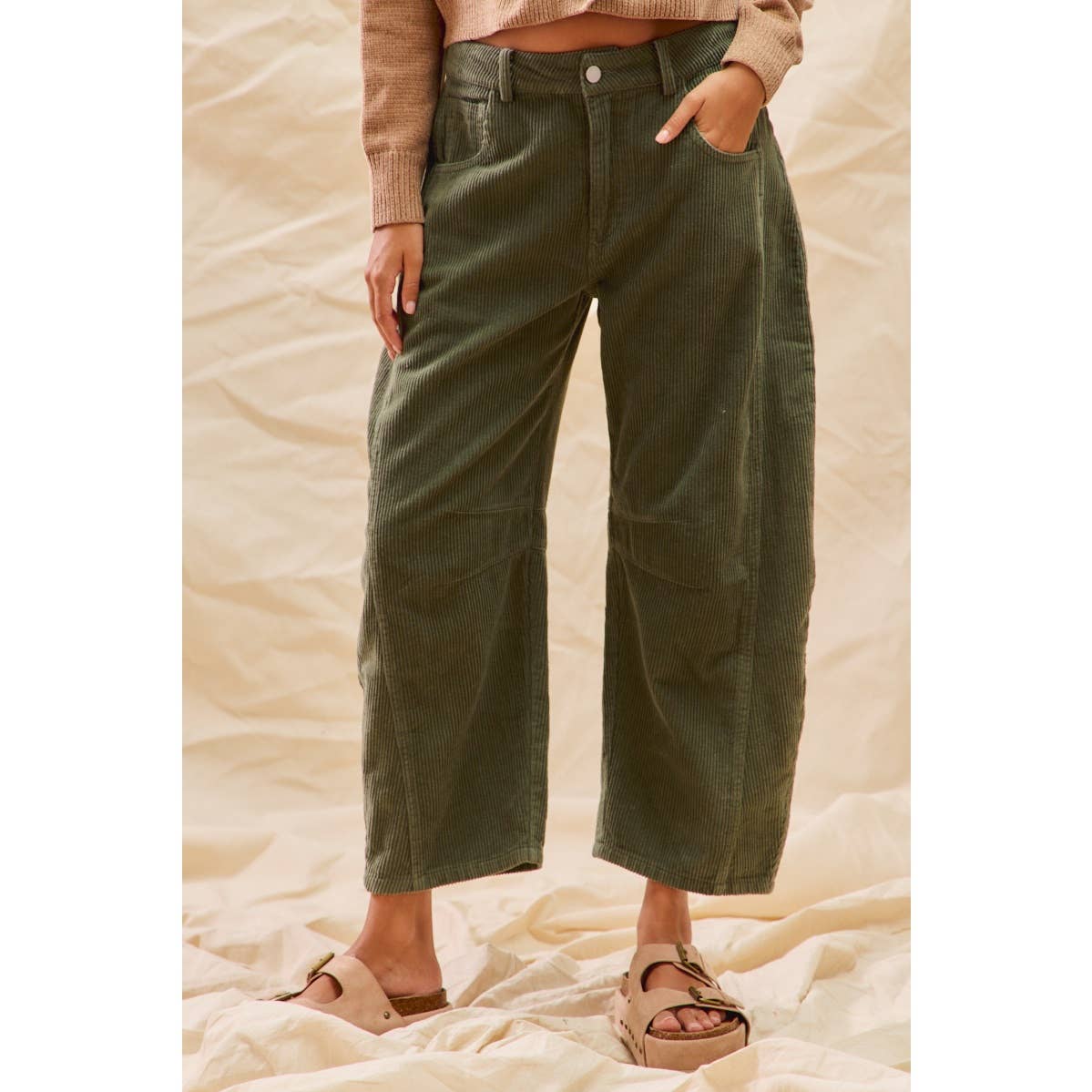 Mid Rise Corduroy Barrel Pants Olive
