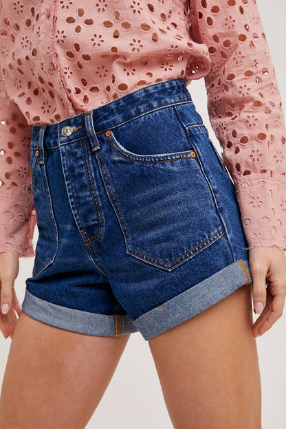 WESTERN POCKET ROLLED HEM SHORTS