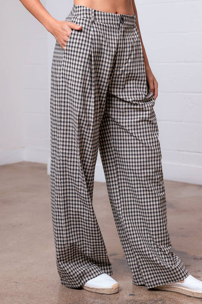 PLEATED STRAIGHT GINGHAM PANTS