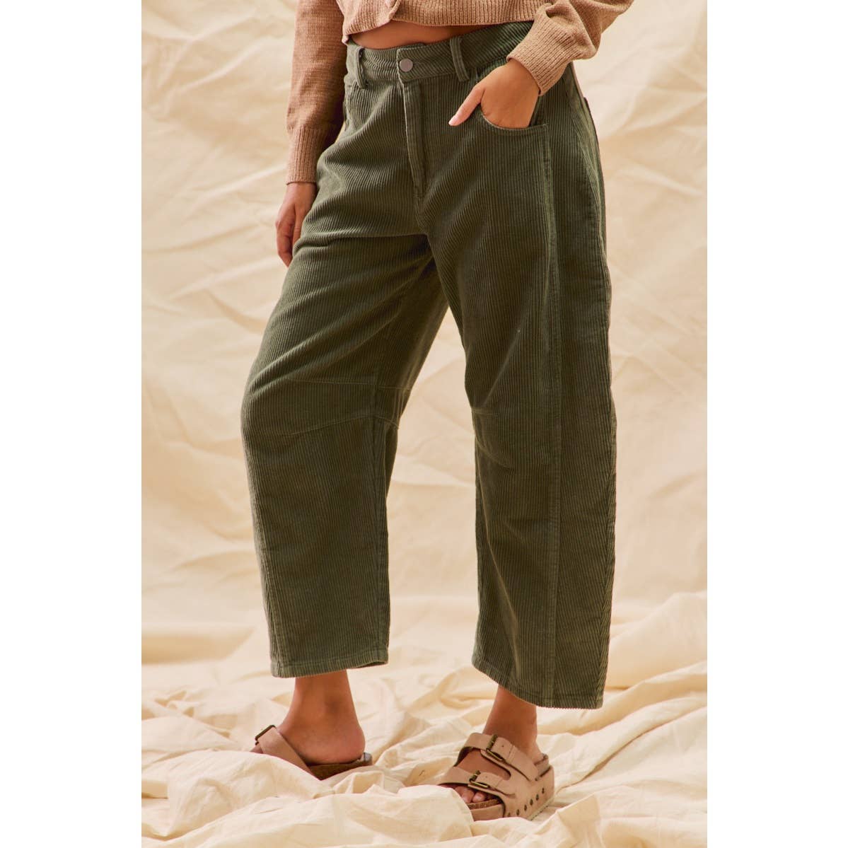 Mid Rise Corduroy Barrel Pants Olive