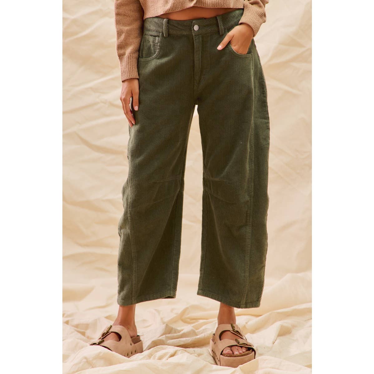 Mid Rise Corduroy Barrel Pants Olive