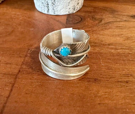 Feather ring with turquoise stone